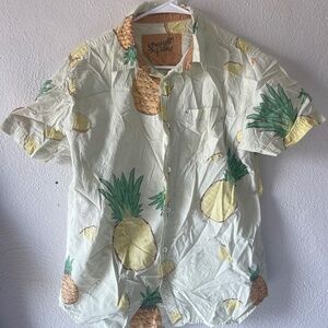 Mens Large Pinapple Button up Shirt